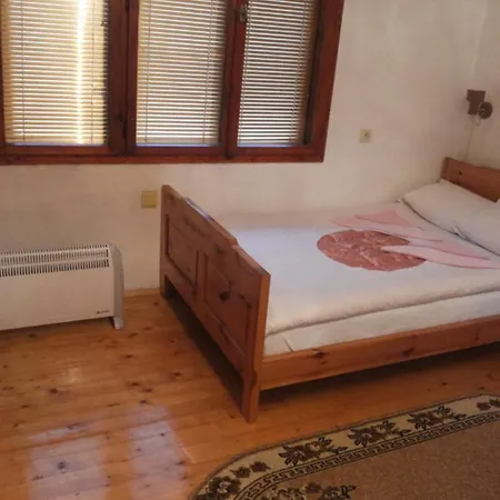 Sakalievi 3* Trigrad